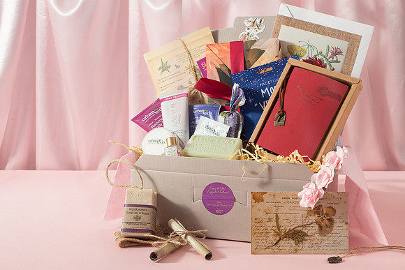 Christina-Clare Photography | Gift Sets & Subscription Boxes