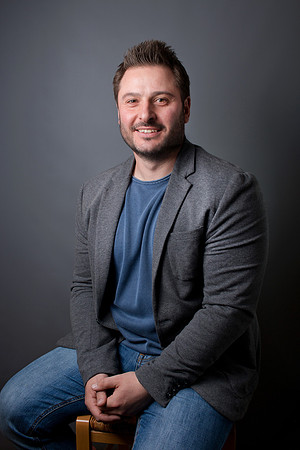 Christina-Clare Photography \ Headshot Portraits