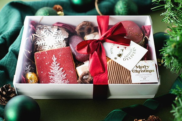 Christina-Clare Photography | Gift Sets & Subscription Boxes